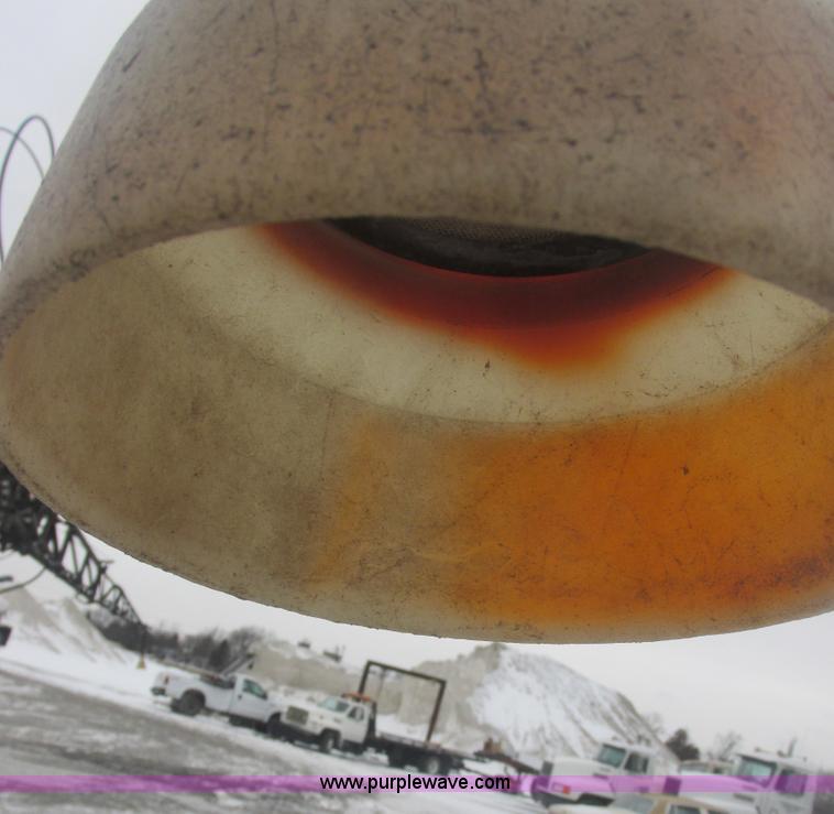 image for item E7119 1995 John Deere 6500 sprayer