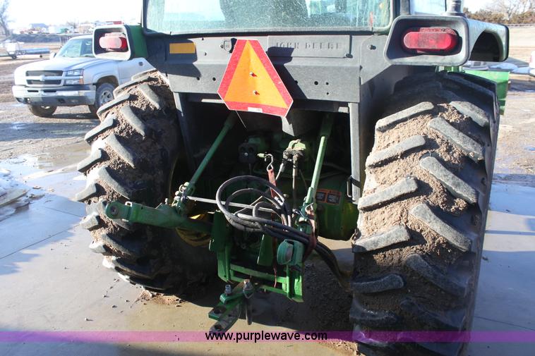 image for item E8454 1989 John Deere 2955 MFWD tractor