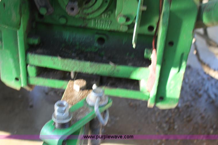 image for item E8454 1989 John Deere 2955 MFWD tractor