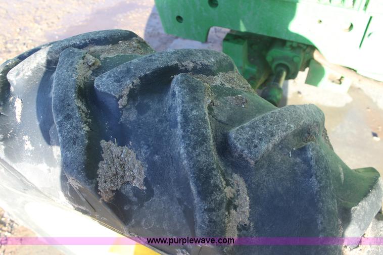 image for item E8454 1989 John Deere 2955 MFWD tractor