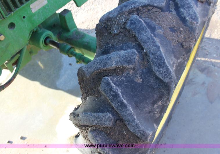 image for item E8454 1989 John Deere 2955 MFWD tractor