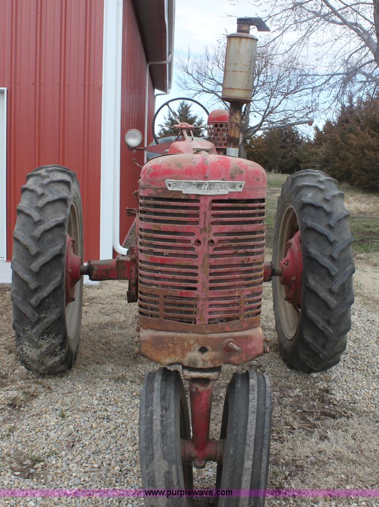 image for item E8470 1946 International Farmall M tractor
