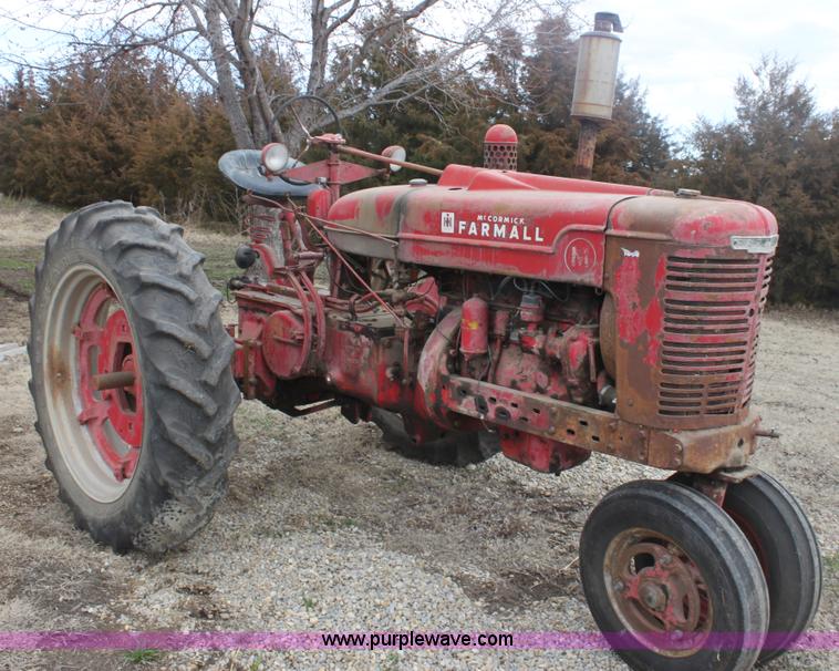 image for item E8470 1946 International Farmall M tractor