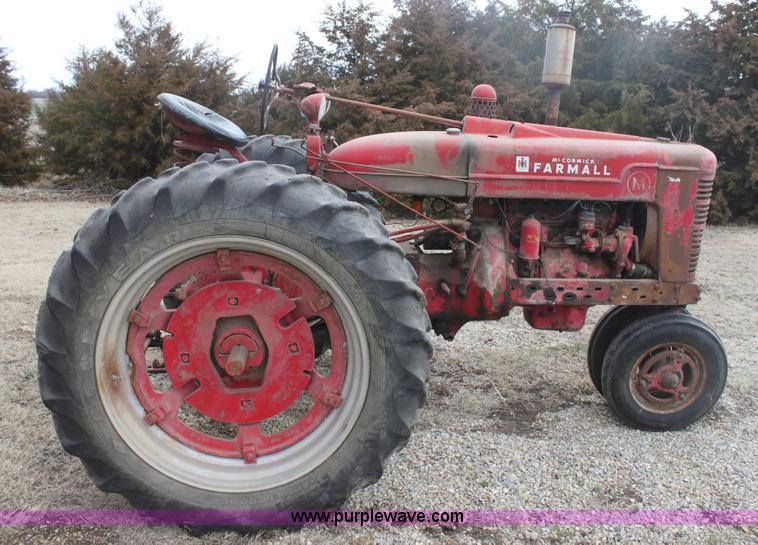 image for item E8470 1946 International Farmall M tractor