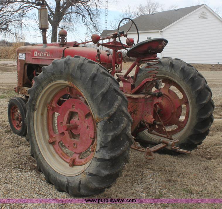 image for item E8470 1946 International Farmall M tractor