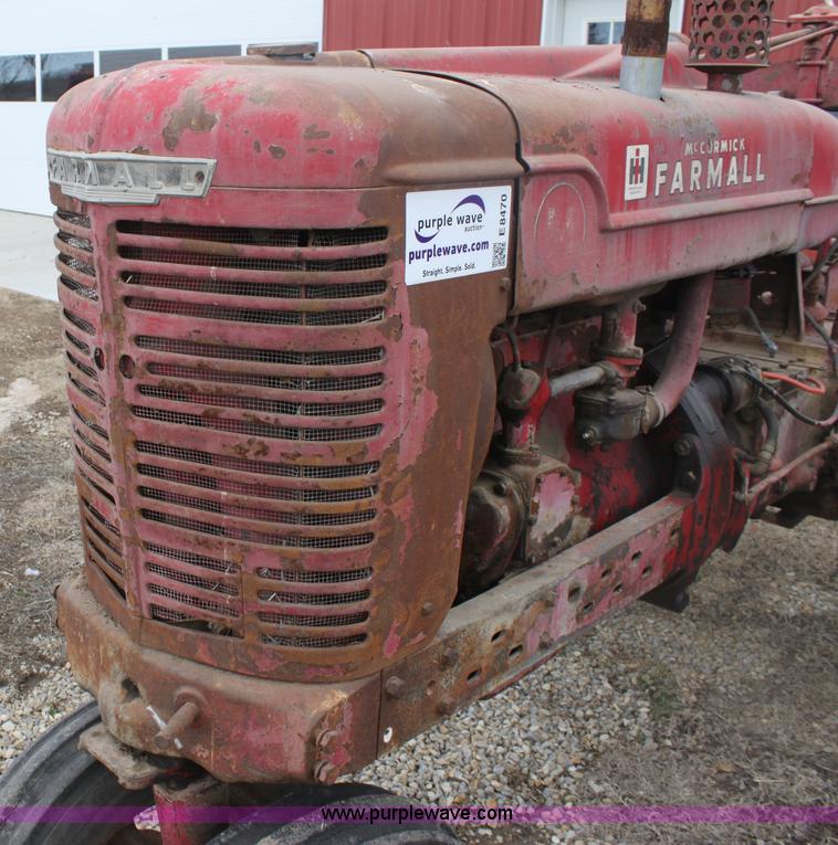 image for item E8470 1946 International Farmall M tractor