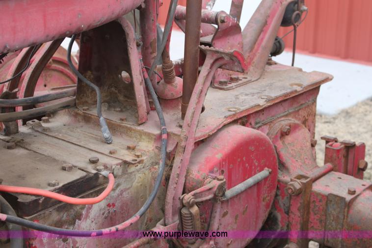 image for item E8470 1946 International Farmall M tractor