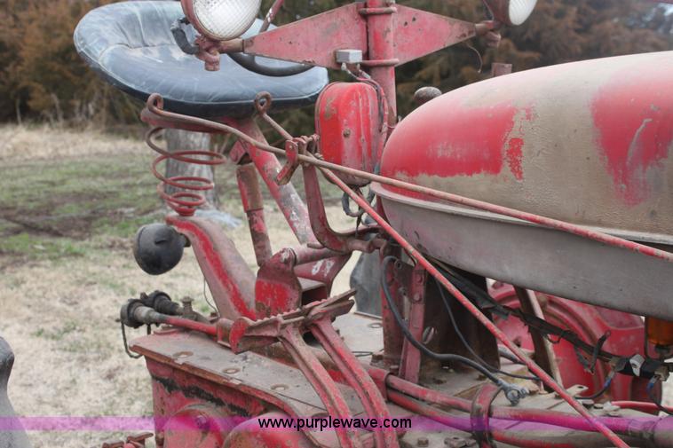 image for item E8470 1946 International Farmall M tractor