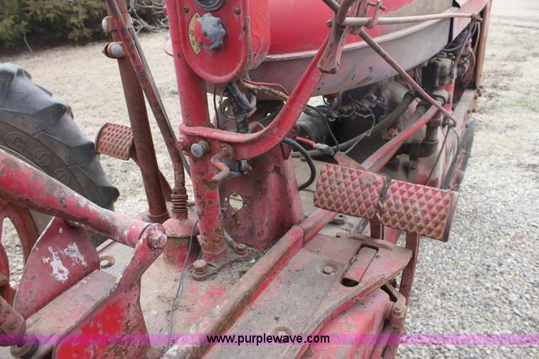 image for item E8470 1946 International Farmall M tractor