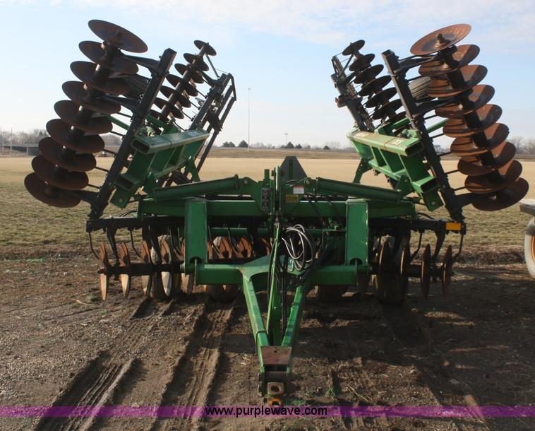 image for item F2578 John Deere 630 disk