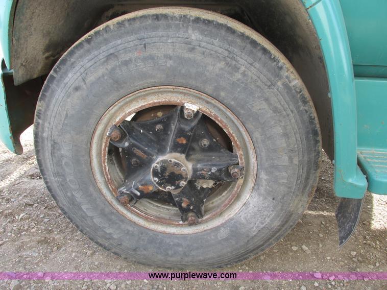 image for item F4421 1973 Chevrolet C65 dump truck