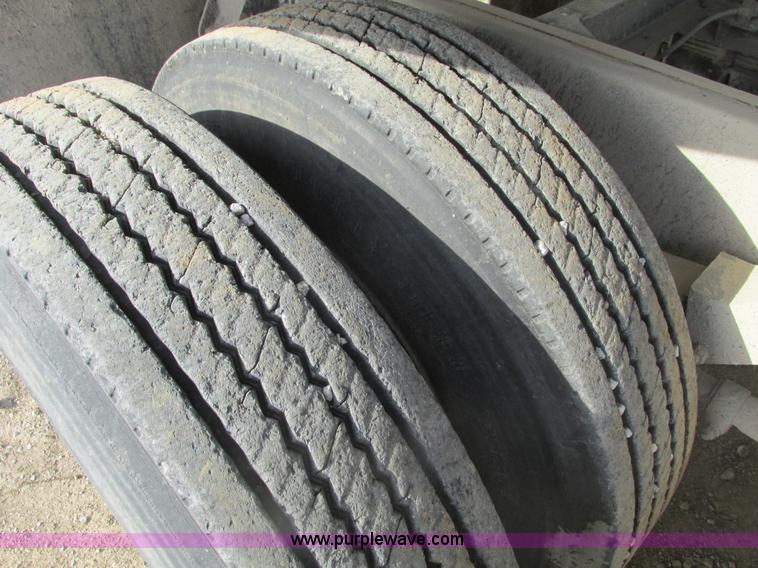 image for item F4421 1973 Chevrolet C65 dump truck