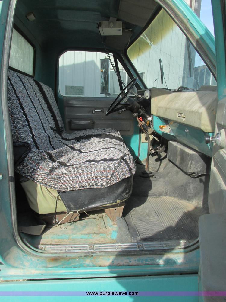 image for item F4421 1973 Chevrolet C65 dump truck