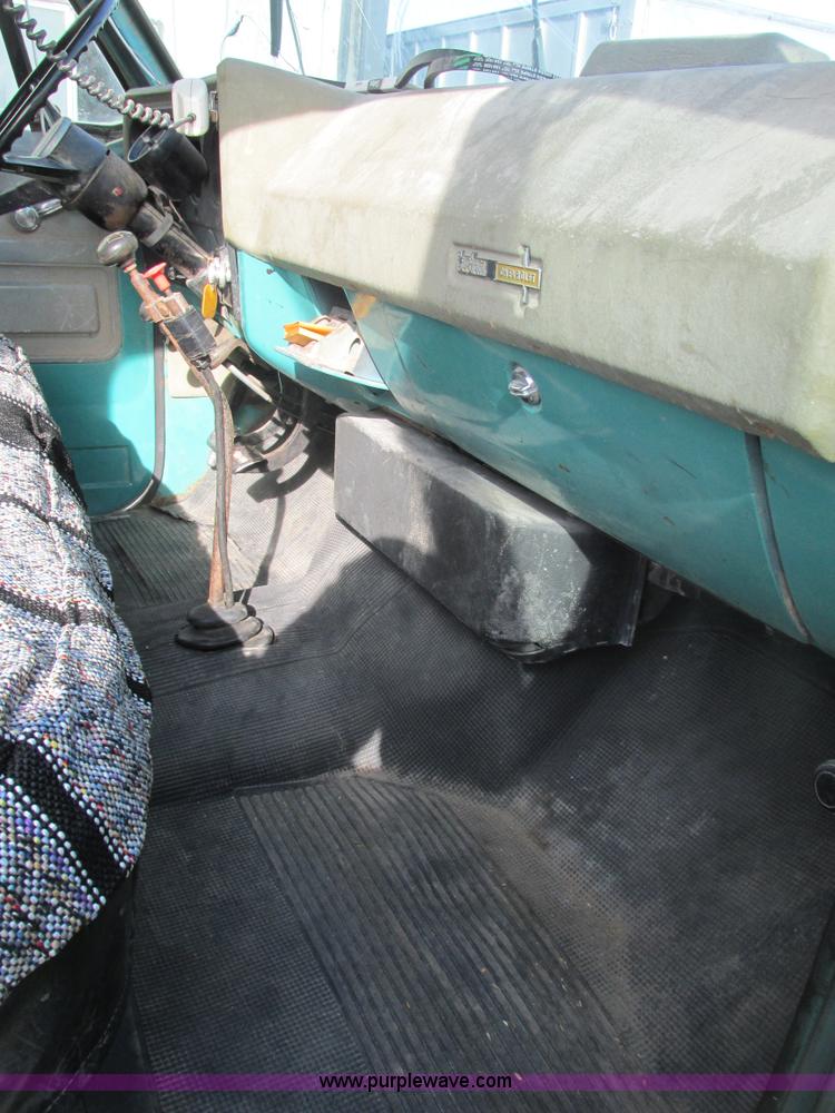 image for item F4421 1973 Chevrolet C65 dump truck