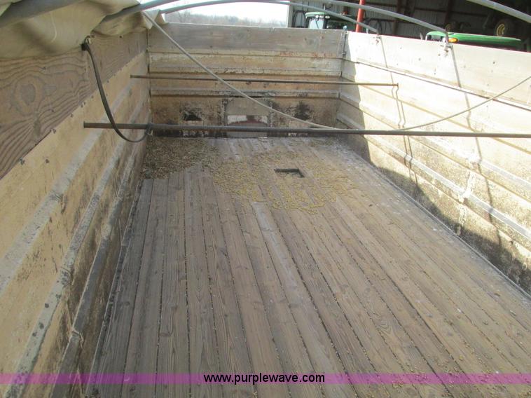 image for item F4421 1973 Chevrolet C65 dump truck