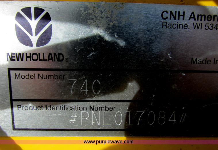 image for item F4422 2006 New Holland 74C Direct-Cut flex Cutterbar auger header