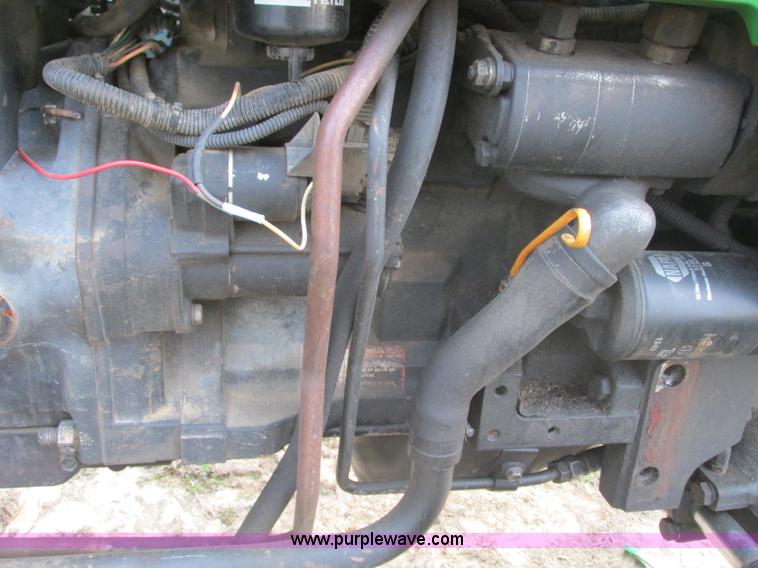 image for item F4460 1997 John Deere 5200 tractor