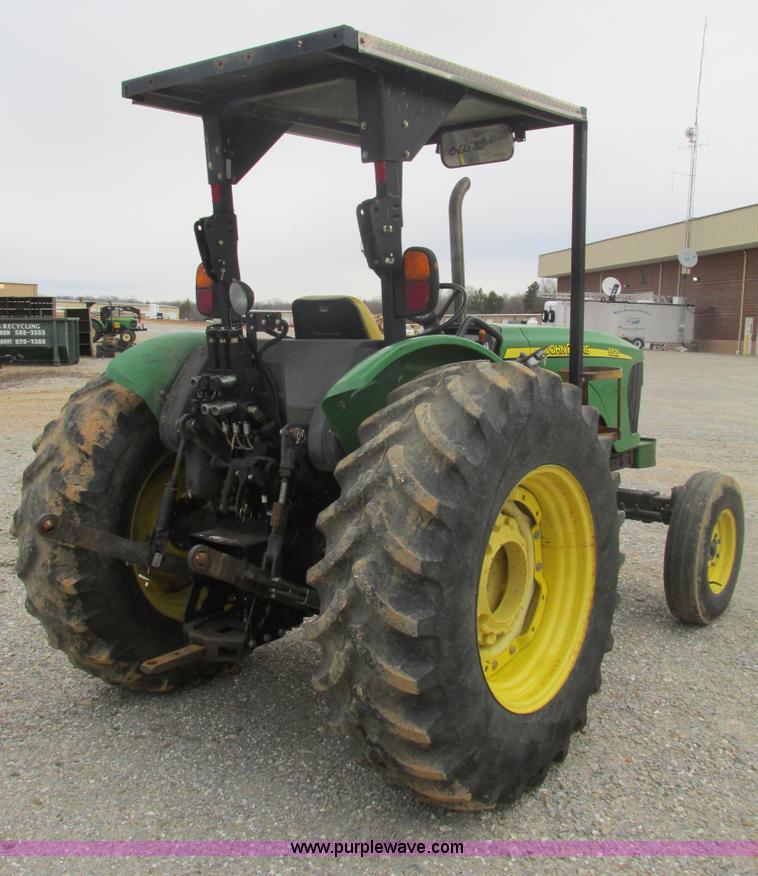 image for item F4461 2006 John Deere 5525 tractor