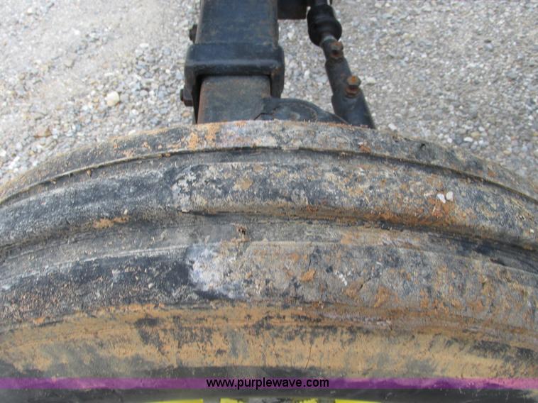 image for item F4461 2006 John Deere 5525 tractor