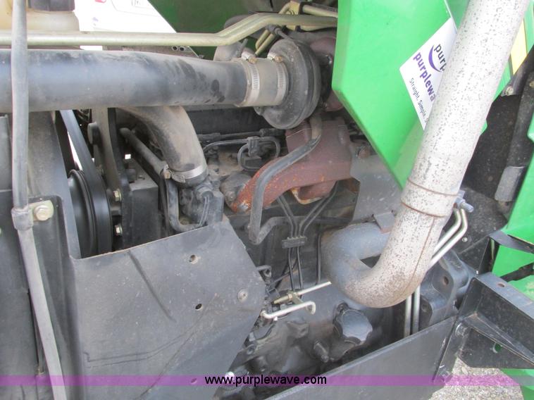 image for item F4461 2006 John Deere 5525 tractor