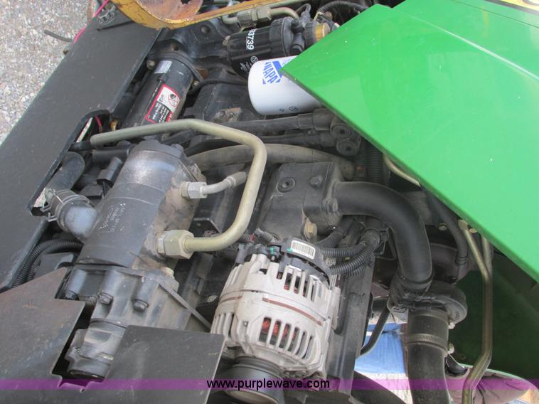 image for item F4461 2006 John Deere 5525 tractor