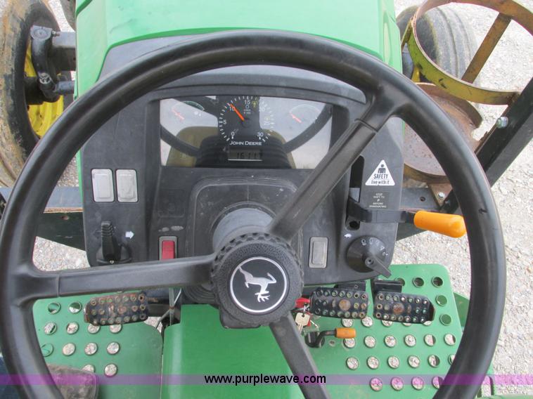 image for item F4461 2006 John Deere 5525 tractor