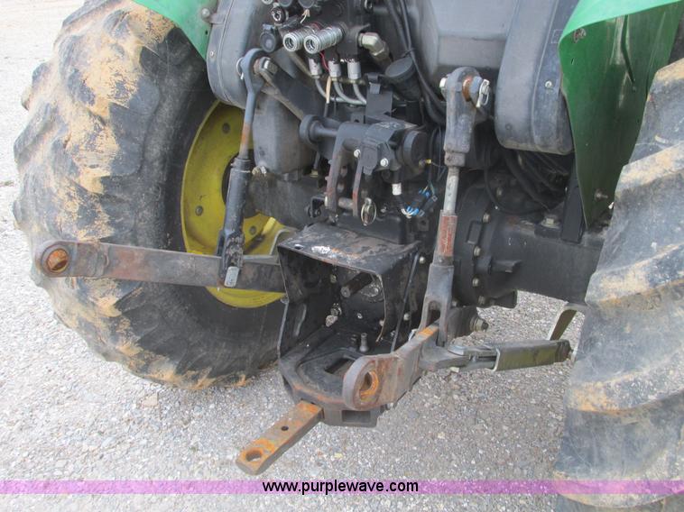 image for item F4461 2006 John Deere 5525 tractor