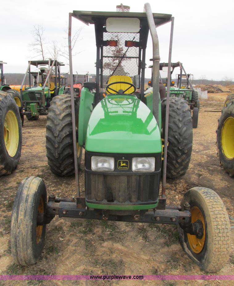 image for item F4462 2000 John Deere 5410 tractor