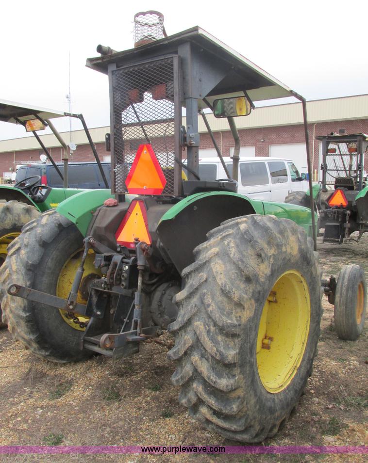 image for item F4462 2000 John Deere 5410 tractor