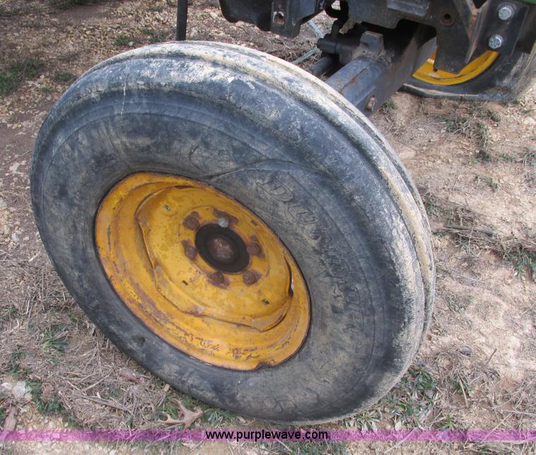 image for item F4462 2000 John Deere 5410 tractor