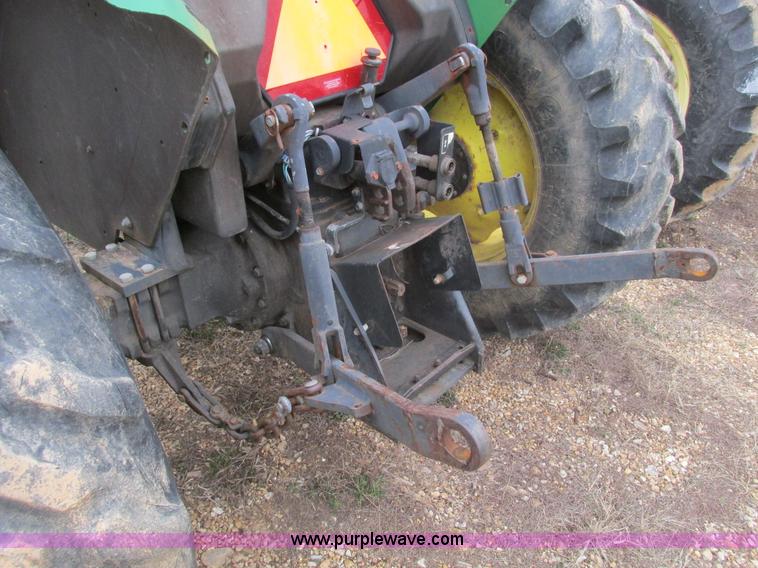 image for item F4462 2000 John Deere 5410 tractor