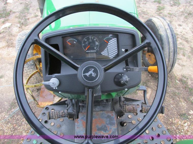 image for item F4462 2000 John Deere 5410 tractor
