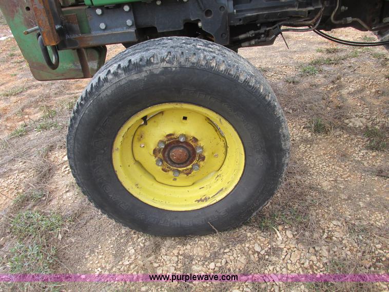 image for item F4463 2003 John Deere 5320 tractor