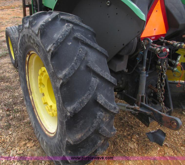 image for item F4463 2003 John Deere 5320 tractor