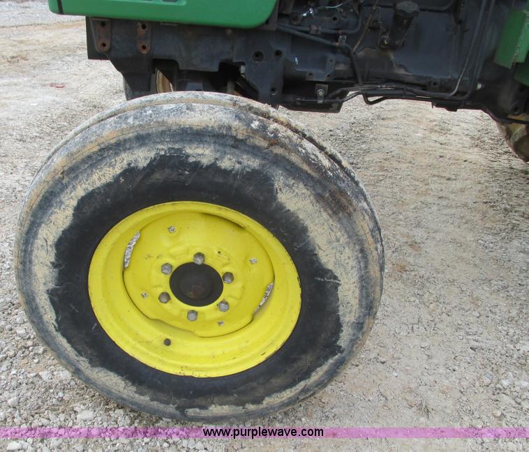 image for item F4464 1999 John Deere 5410 tractor