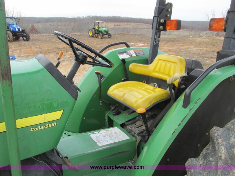 image for item F4464 1999 John Deere 5410 tractor