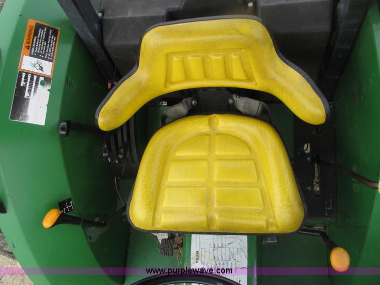 image for item F4464 1999 John Deere 5410 tractor