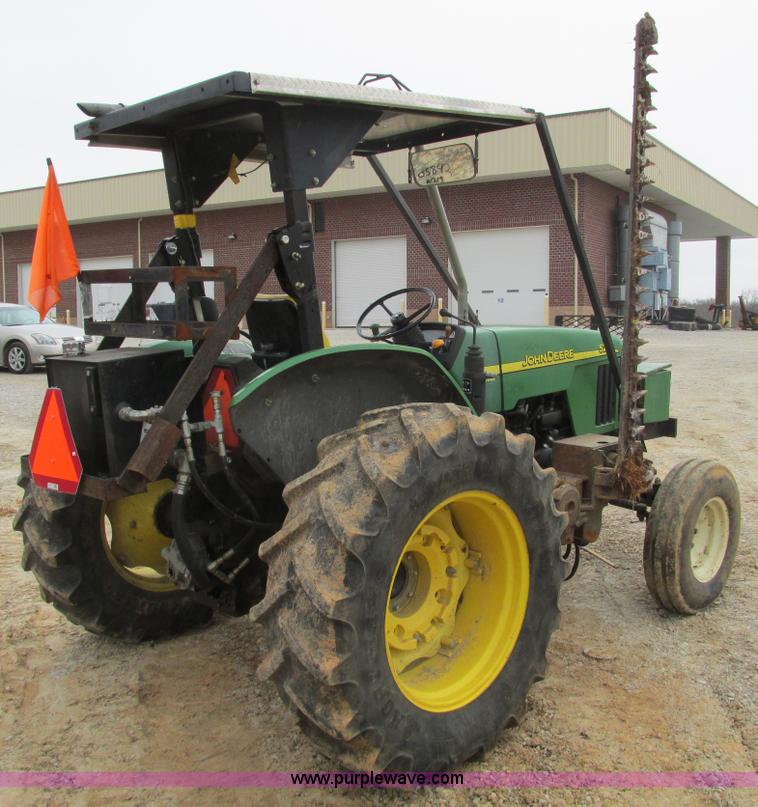 image for item F4465 2002 John Deere 5220 tractor