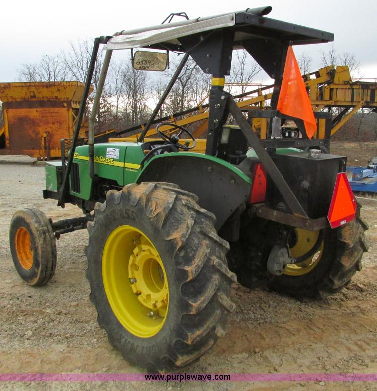 image for item F4465 2002 John Deere 5220 tractor