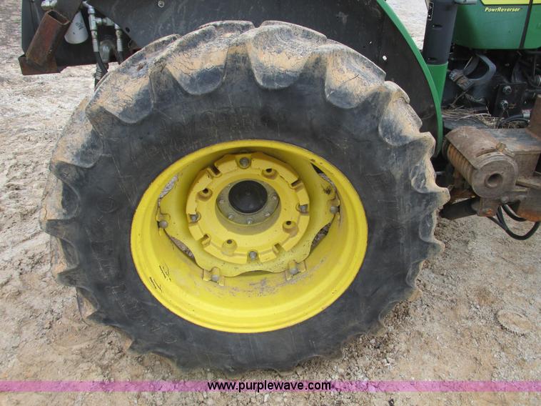 image for item F4465 2002 John Deere 5220 tractor
