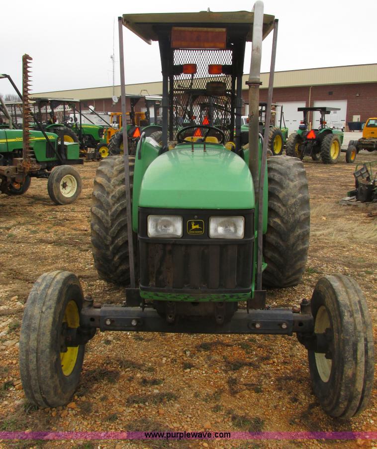 image for item F4466 2000 John Deere 5410 tractor