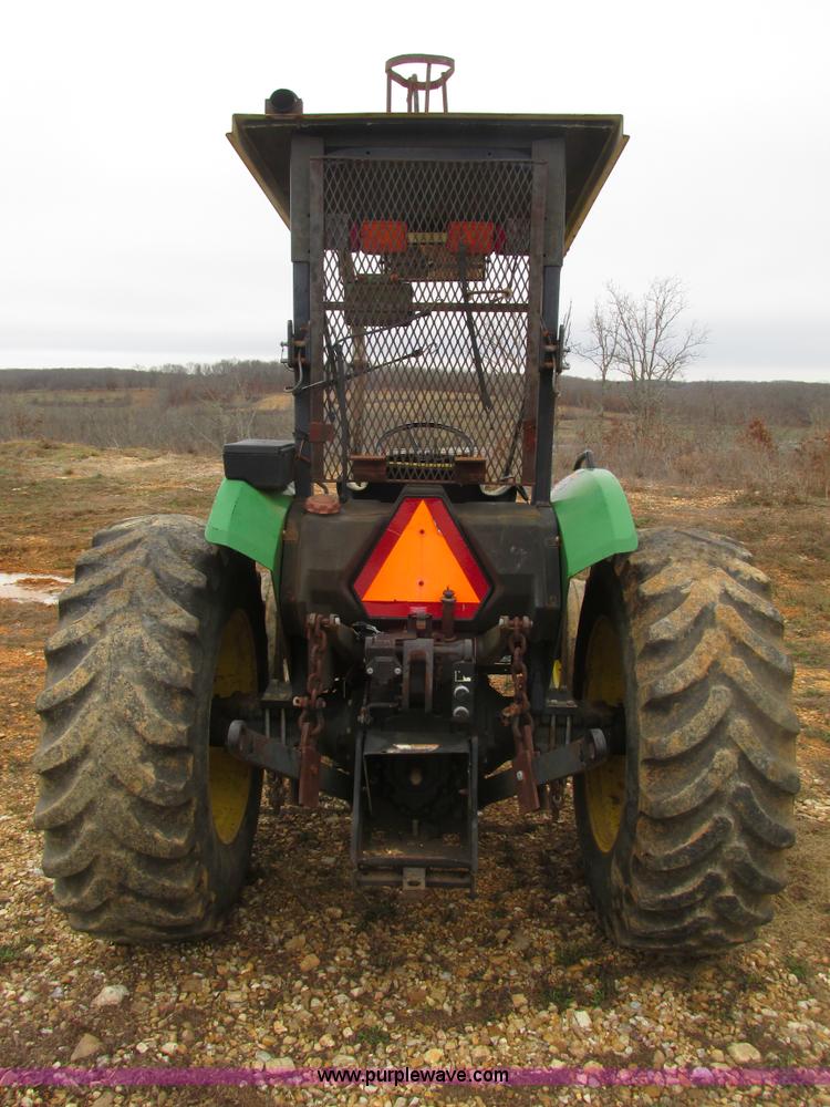 image for item F4466 2000 John Deere 5410 tractor