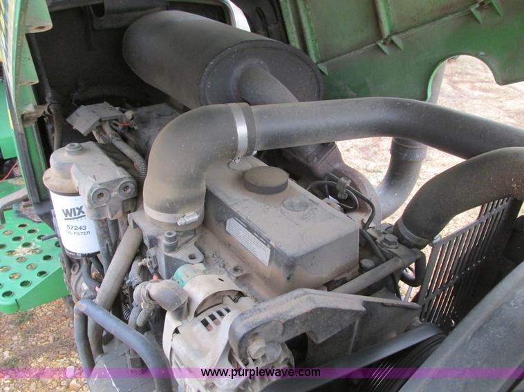 image for item F4466 2000 John Deere 5410 tractor