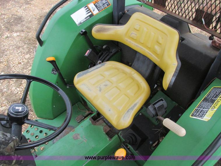 image for item F4466 2000 John Deere 5410 tractor