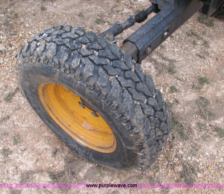 image for item F4467 2000 John Deere 5410 tractor