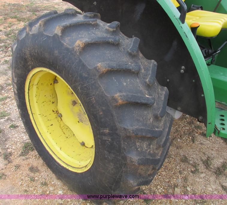 image for item F4467 2000 John Deere 5410 tractor