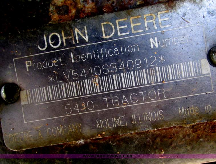 image for item F4467 2000 John Deere 5410 tractor