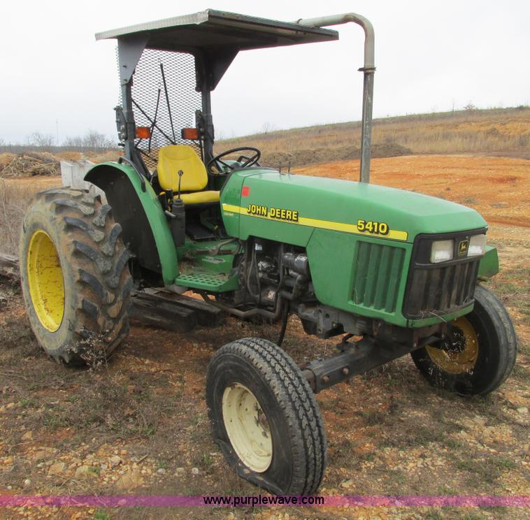 image for item F4468 1999 John Deere 5410 tractor