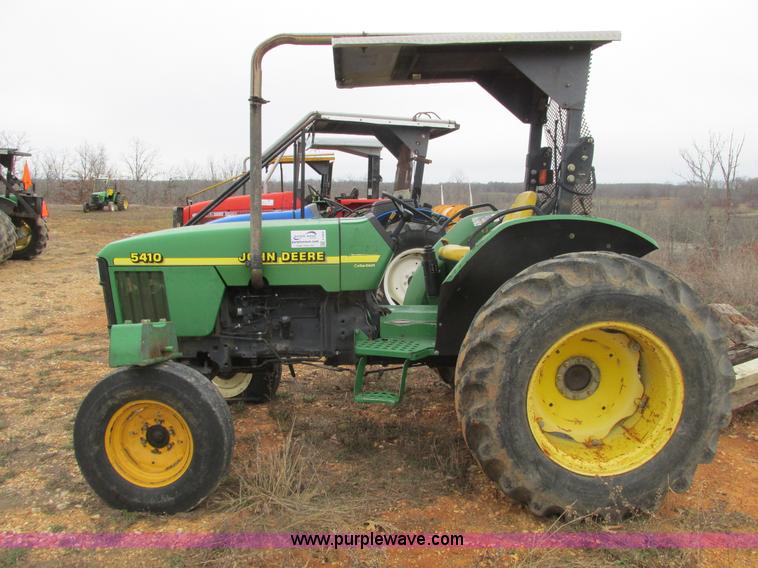 image for item F4468 1999 John Deere 5410 tractor