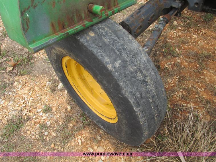 image for item F4468 1999 John Deere 5410 tractor